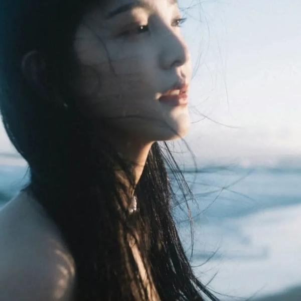 阴影之下
